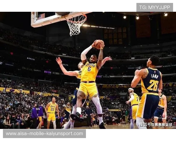 湖人险胜争议判罚，媒体热议裁判尺度