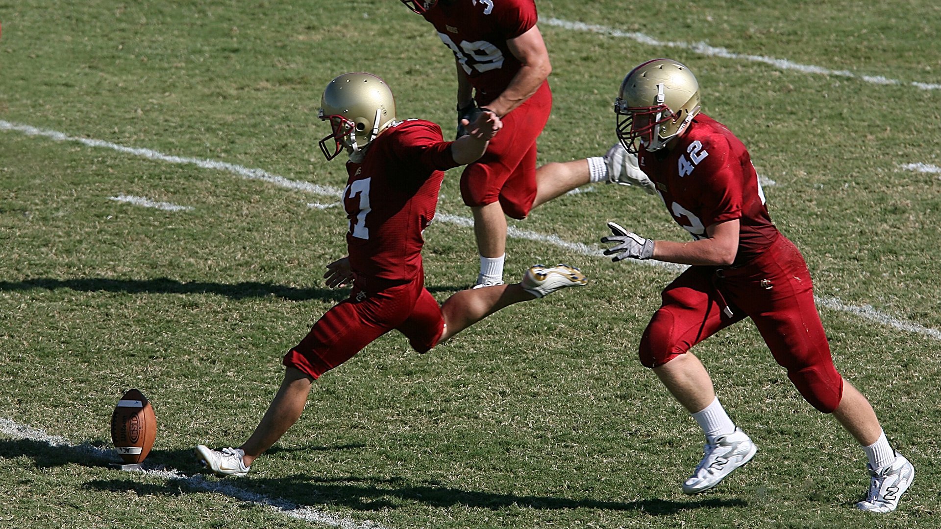 国际体操赛事高难度动作成为比赛亮点，国际体操规则和评分标准